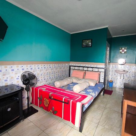 Villa Raung Indah Tretes Prigen Zimmer foto